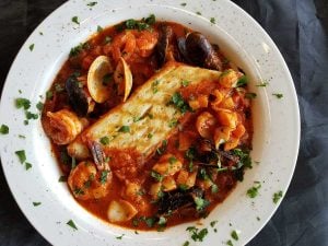 A photo of cioppino